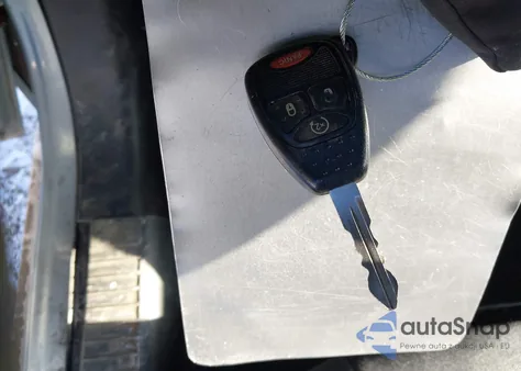 2013 Jeep Patriot Latitude z USA, uszkodzony, nr VIN 1C4NJPFB6DD250426